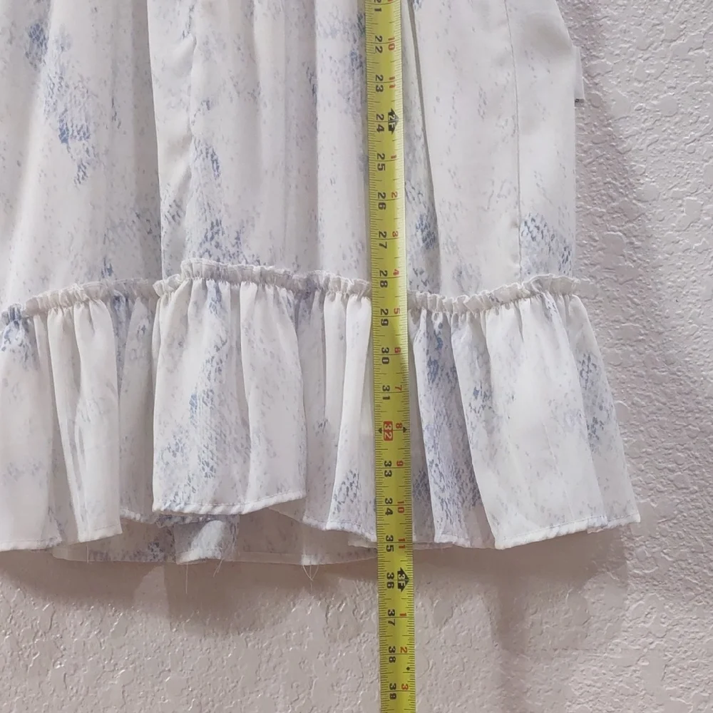 Sim & SamWhite and Blue Sleeveless Dress - Picture 11 of 17